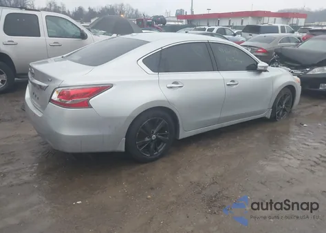 2015 Nissan Altima 2.5 Sv from USA, damaged, VIN 1N4AL3AP2FC236364